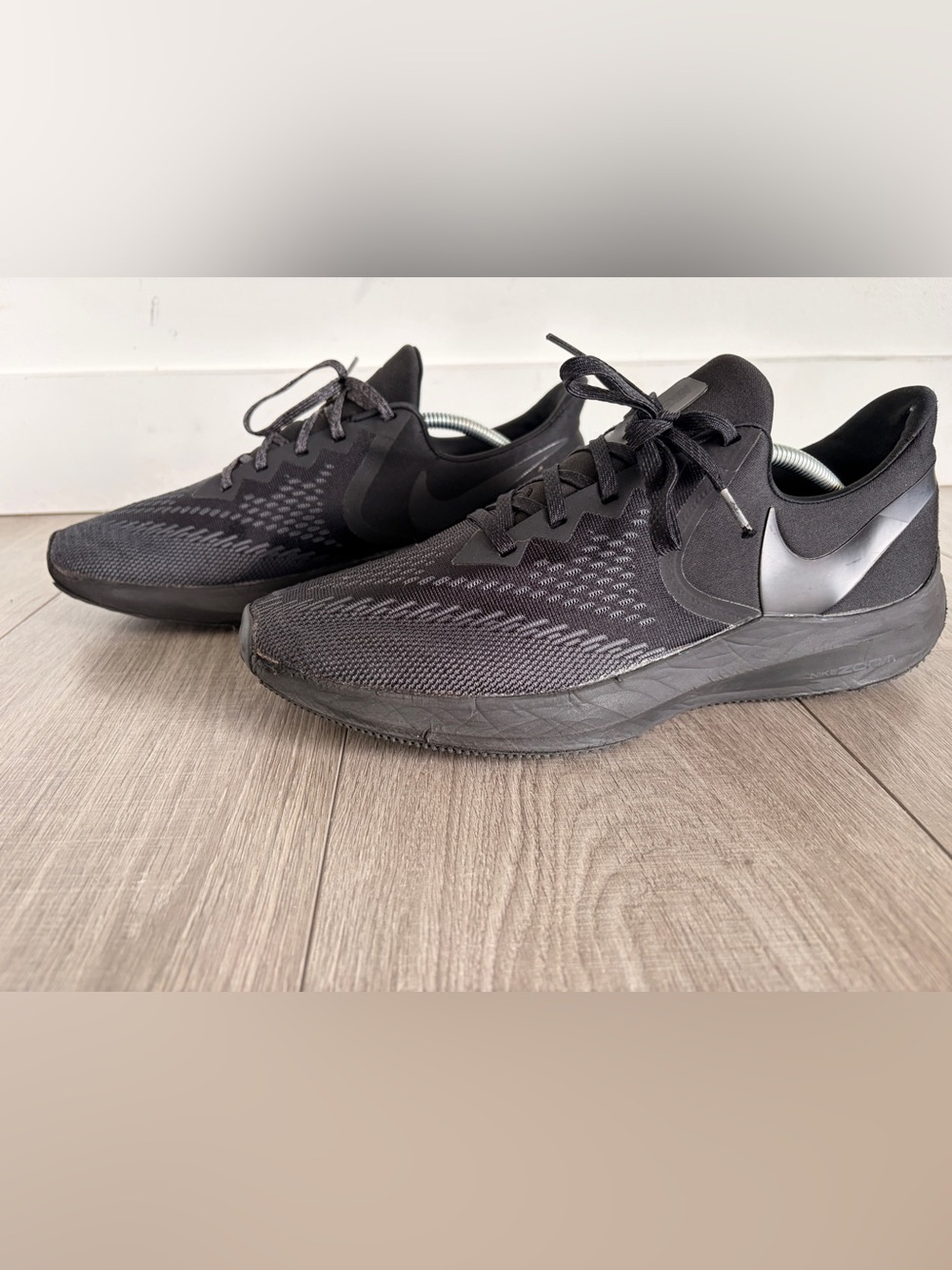 Nike Air Zoom Winflo 6 Triple Black Men’s 12 Running Shoes
